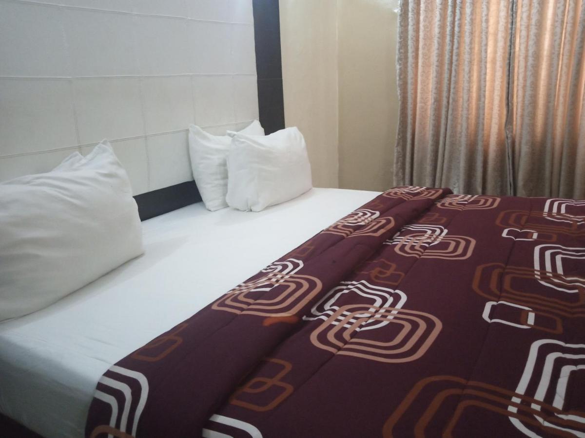 Alluring View Hotel - Toyin Sreet Икея Экстерьер фото